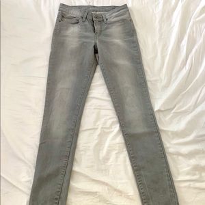 Levi’s gray high waisted skinny jeans